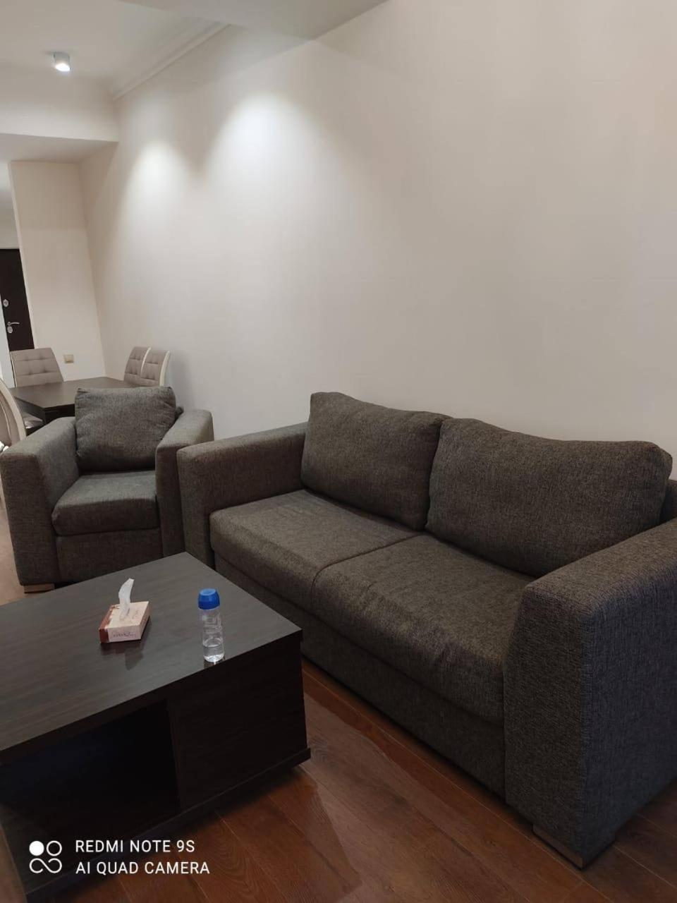 Hotel & Apartments California Ереван Экстерьер фото