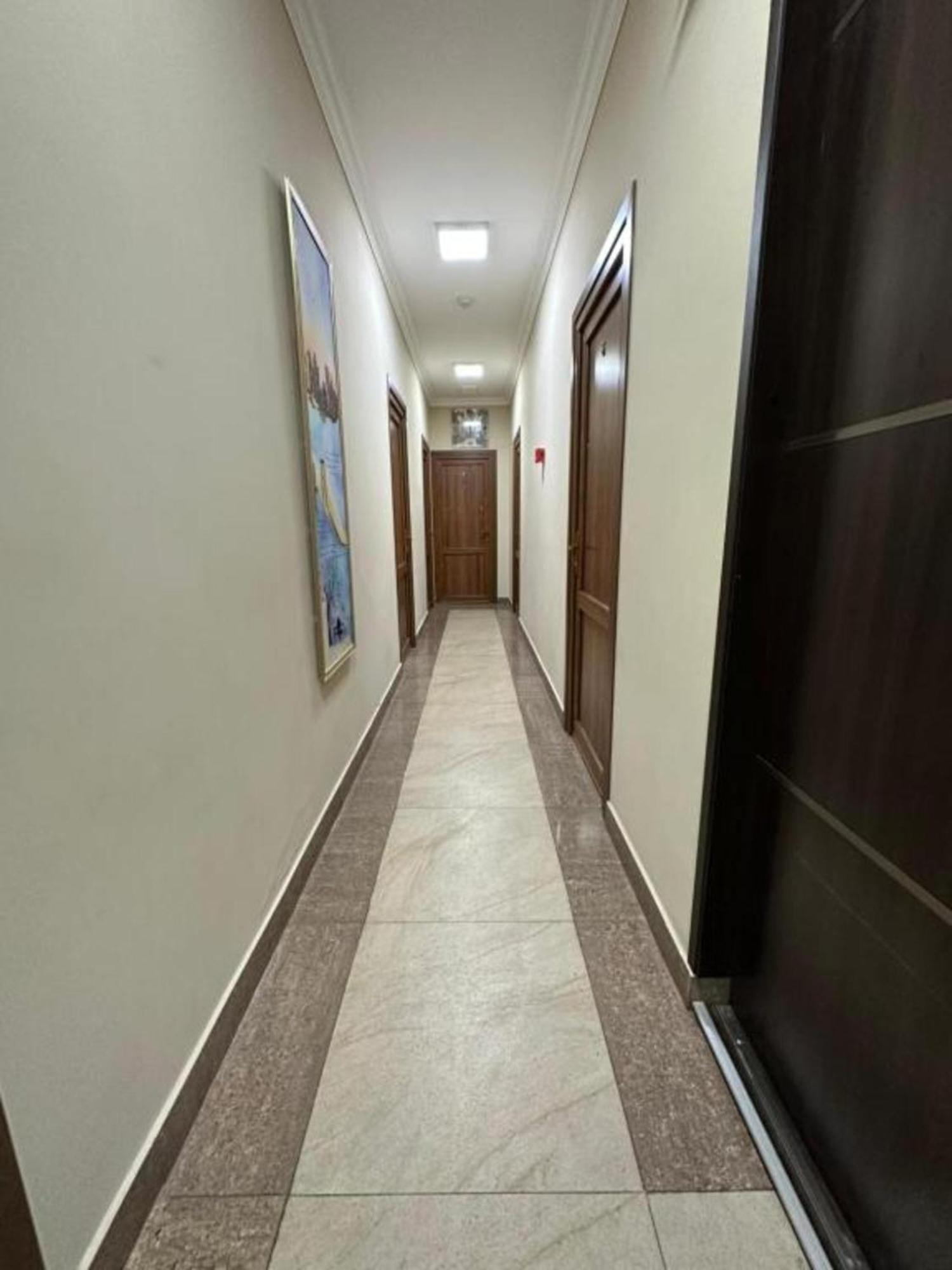 Hotel & Apartments California Ереван Экстерьер фото